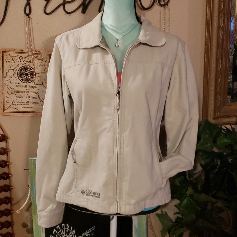 Columbia Lightweight Jacket Size Medium